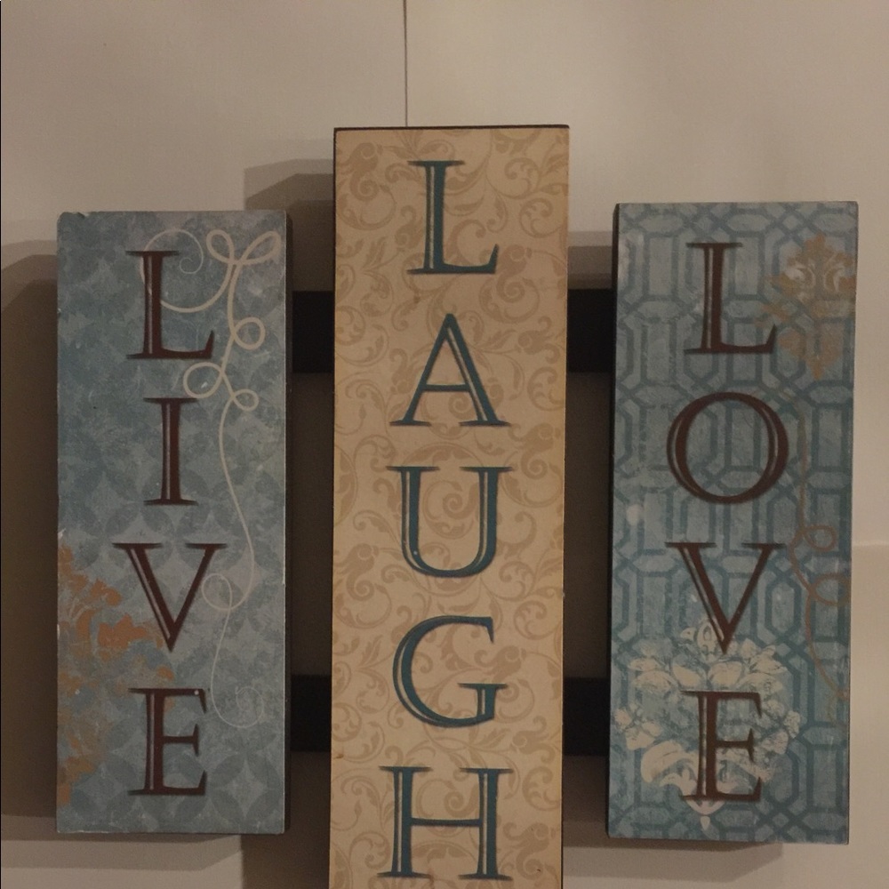 LIVE//LOVE/LAUGH /PICTURES